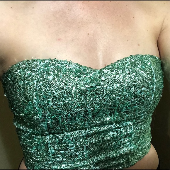 Teal strapless sequin crop top - Picture 5 of 6